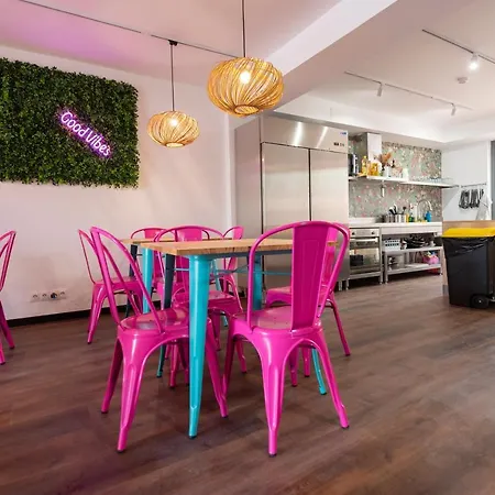 Hostal Hostelle - Women Only *