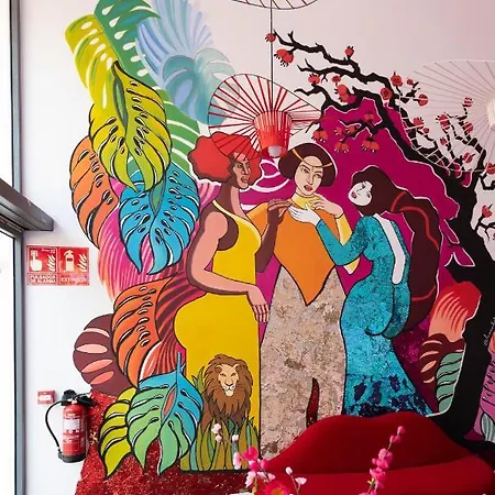 אכסניה Hostelle - Women Only *