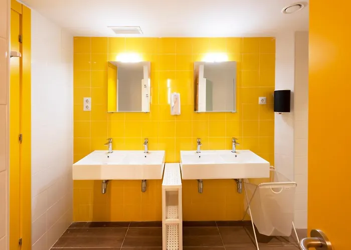 Hostelle - Women Only *