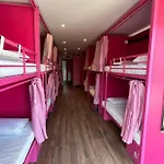 Hostelle - Women Only Albergue *